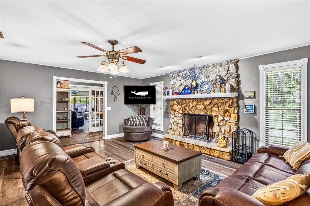 For Sale: $649,000 (3 beds, 2 baths, 2005 Square Feet)