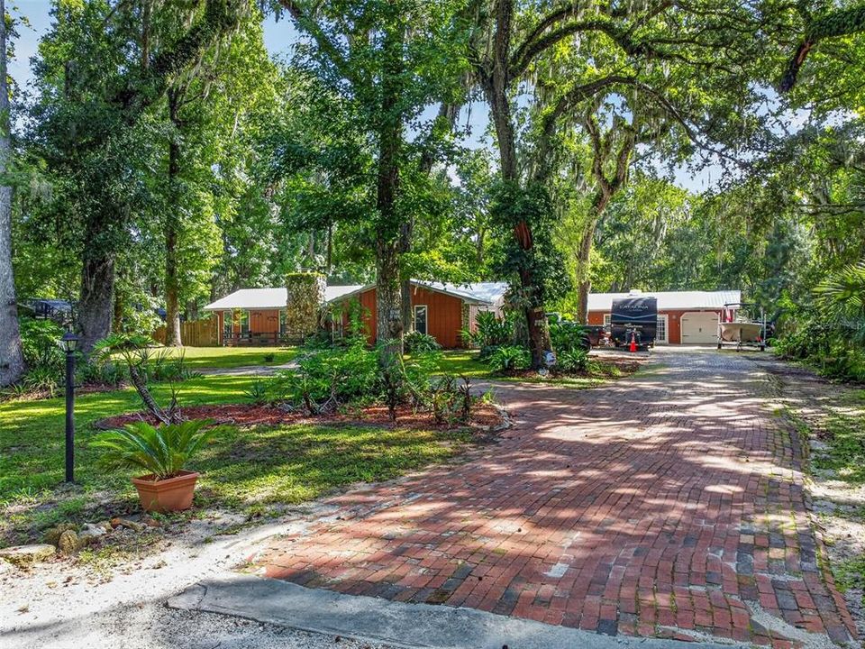 For Sale: $649,000 (3 beds, 2 baths, 2005 Square Feet)