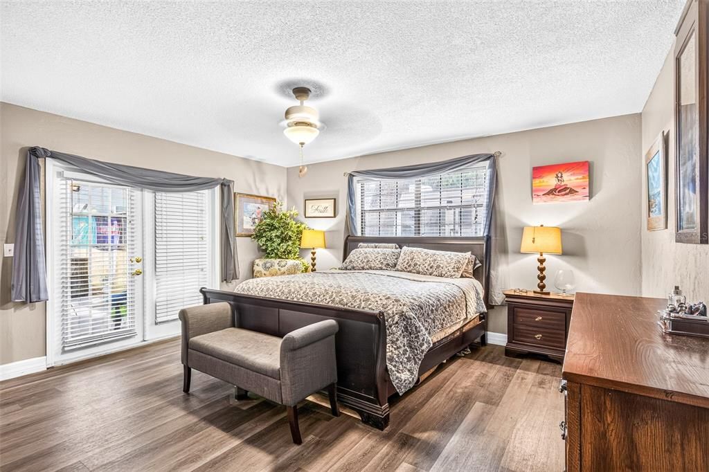 For Sale: $649,000 (3 beds, 2 baths, 2005 Square Feet)