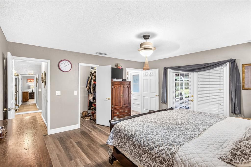 For Sale: $649,000 (3 beds, 2 baths, 2005 Square Feet)