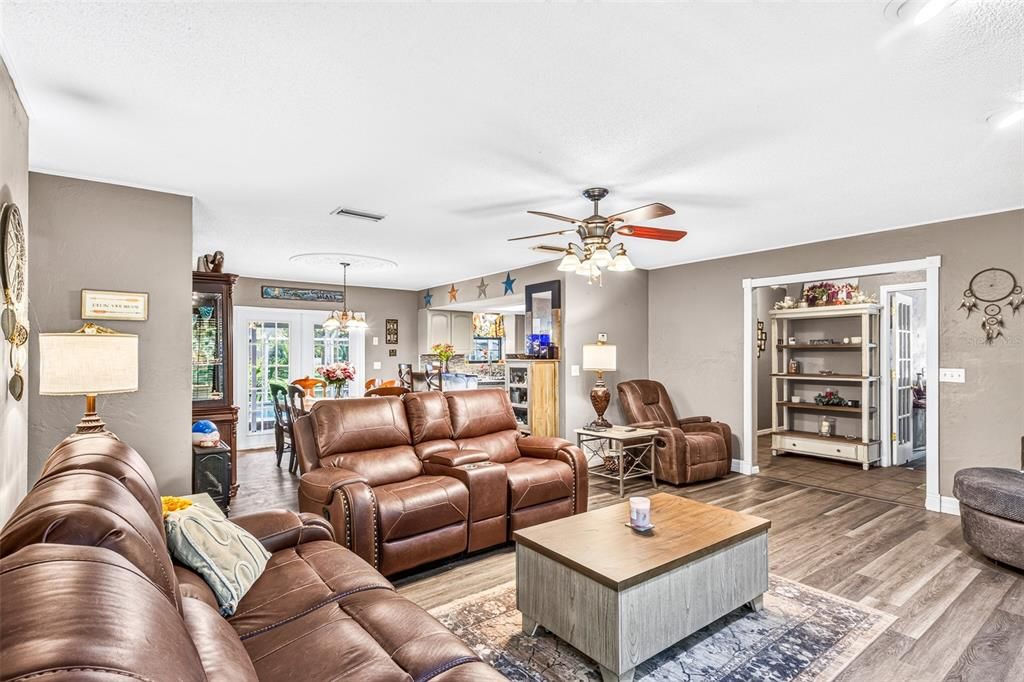 For Sale: $649,000 (3 beds, 2 baths, 2005 Square Feet)
