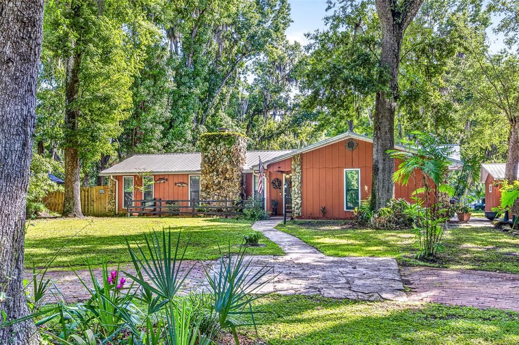 For Sale: $649,000 (3 beds, 2 baths, 2005 Square Feet)