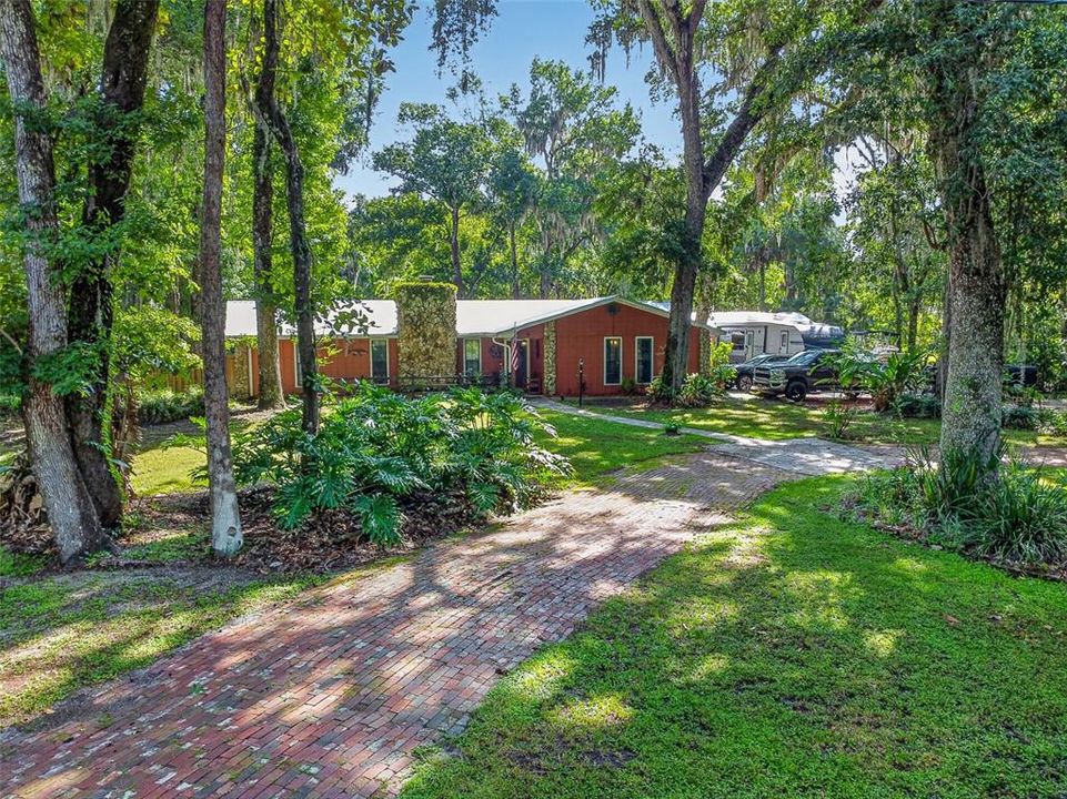 For Sale: $649,000 (3 beds, 2 baths, 2005 Square Feet)