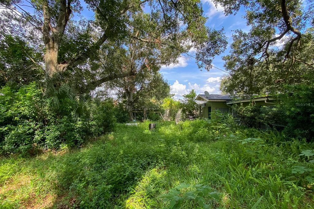 Activo con contrato: $319,000 (3 camas, 2 baños, 1474 Pies cuadrados)