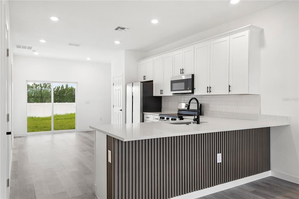 En Venta: $513,990 (6 camas, 0 baños, 2832 Pies cuadrados)