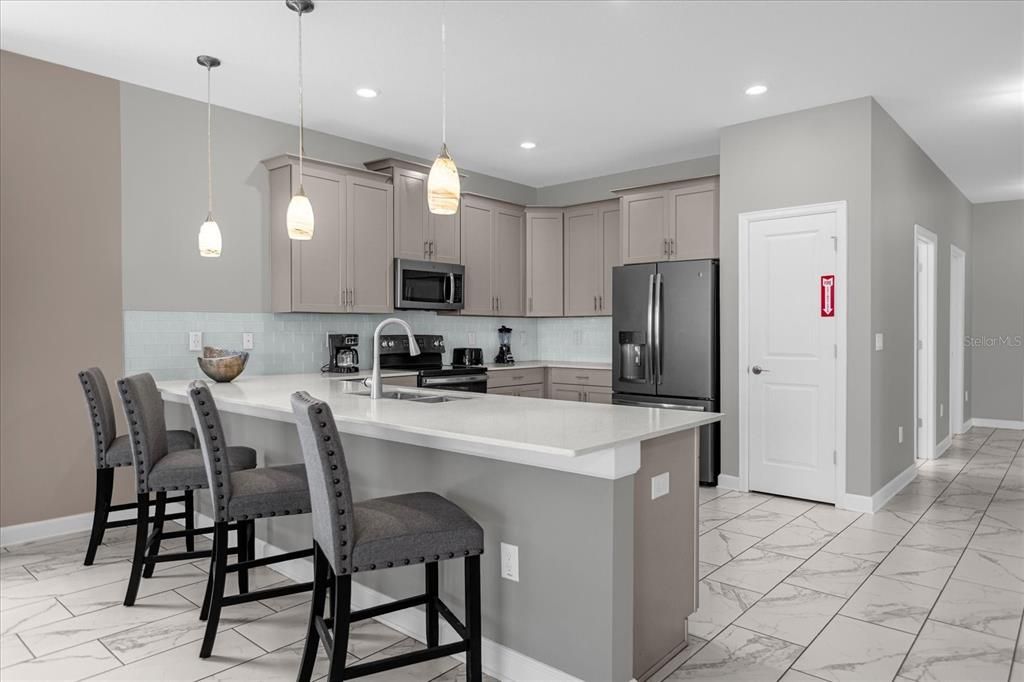 For Sale: $898,000 (9 beds, 5 baths, 4289 Square Feet)