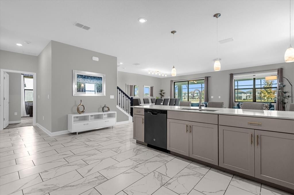 For Sale: $898,000 (9 beds, 5 baths, 4289 Square Feet)