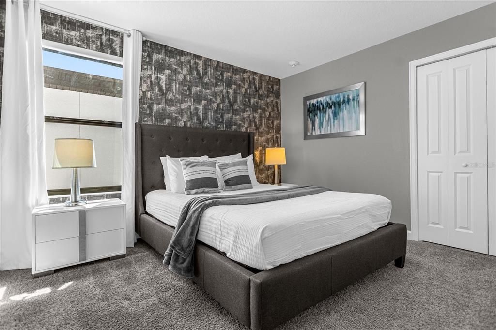 For Sale: $898,000 (9 beds, 5 baths, 4289 Square Feet)