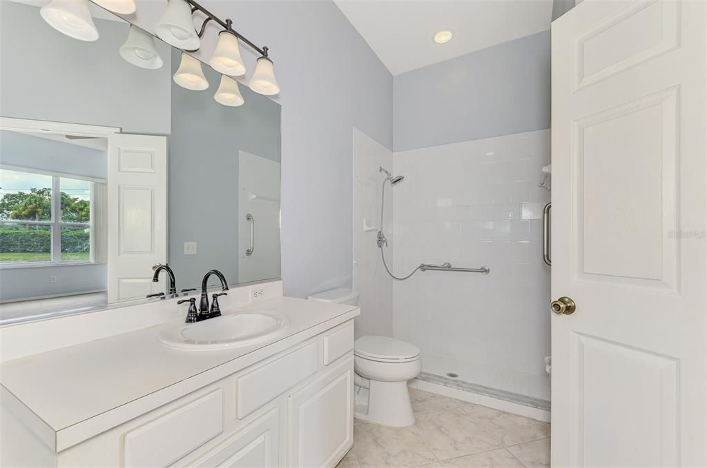 For Sale: $475,000 (4 beds, 2 baths, 2222 Square Feet)