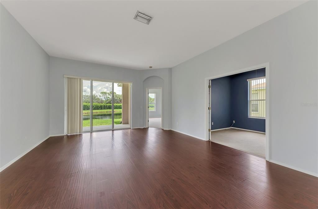 For Sale: $475,000 (4 beds, 2 baths, 2222 Square Feet)