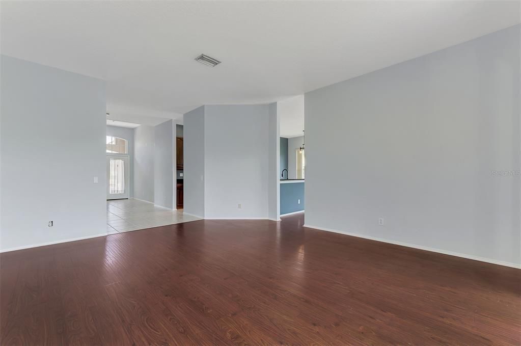 For Sale: $475,000 (4 beds, 2 baths, 2222 Square Feet)