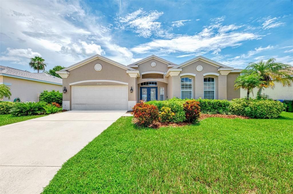 For Sale: $475,000 (4 beds, 2 baths, 2222 Square Feet)