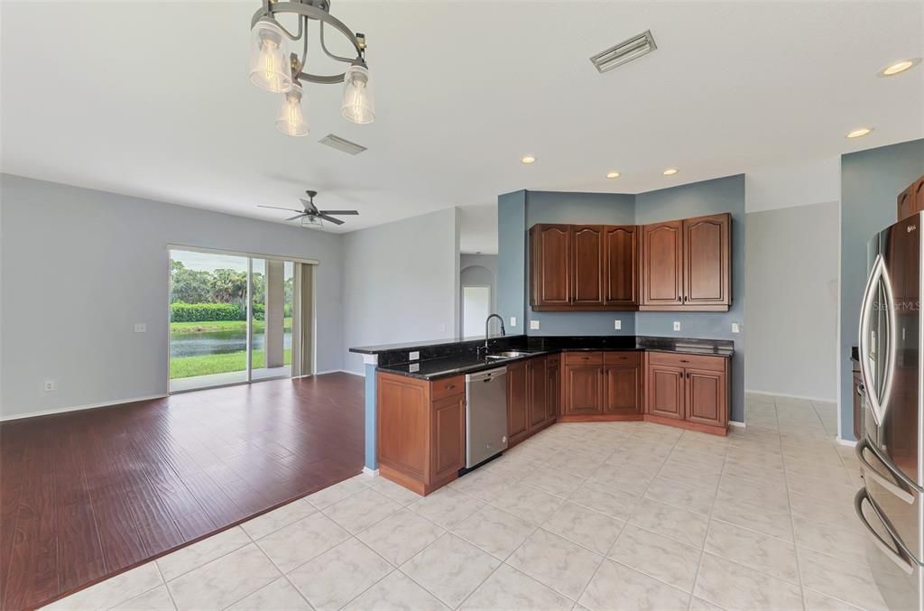 For Sale: $475,000 (4 beds, 2 baths, 2222 Square Feet)
