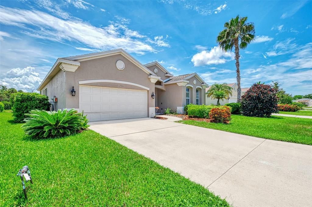For Sale: $475,000 (4 beds, 2 baths, 2222 Square Feet)