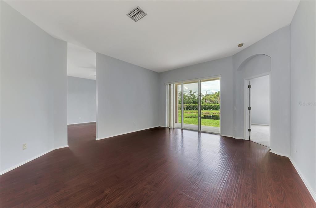 For Sale: $475,000 (4 beds, 2 baths, 2222 Square Feet)