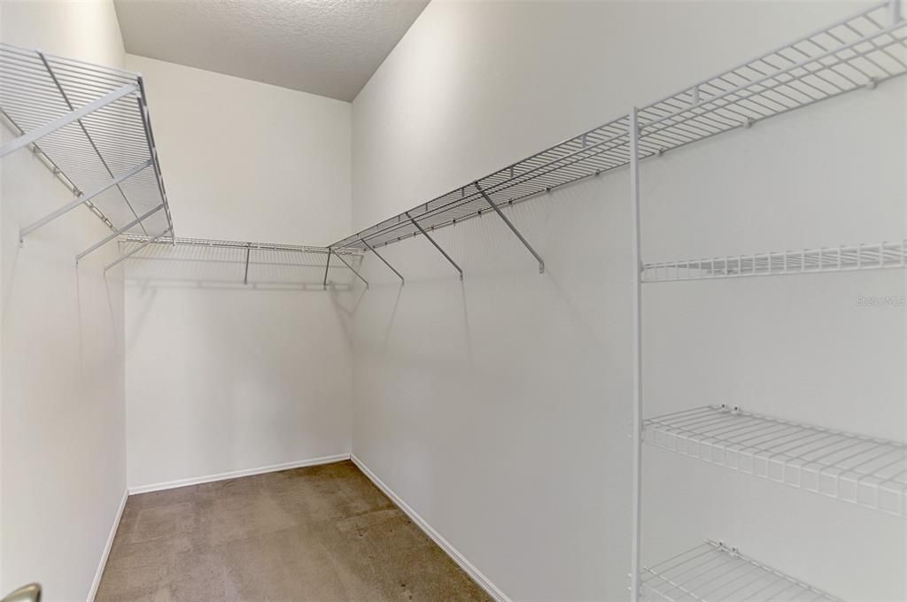 For Sale: $475,000 (4 beds, 2 baths, 2222 Square Feet)