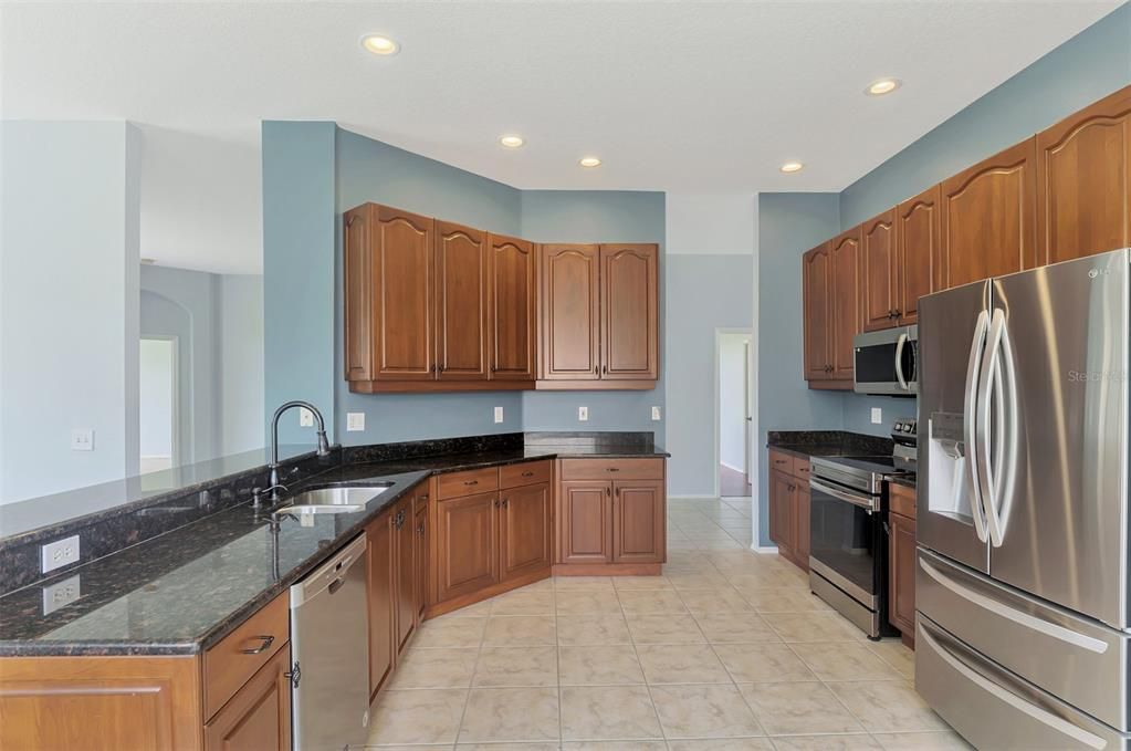 For Sale: $475,000 (4 beds, 2 baths, 2222 Square Feet)