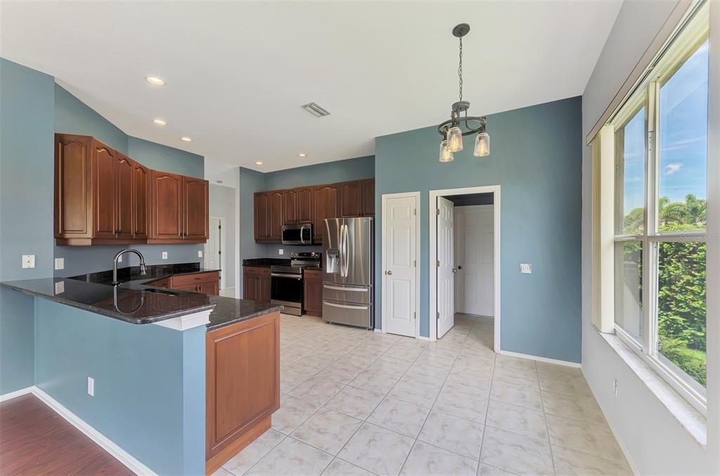 For Sale: $475,000 (4 beds, 2 baths, 2222 Square Feet)