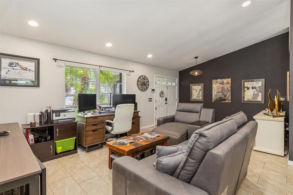 For Sale: $415,000 (3 beds, 2 baths, 1972 Square Feet)