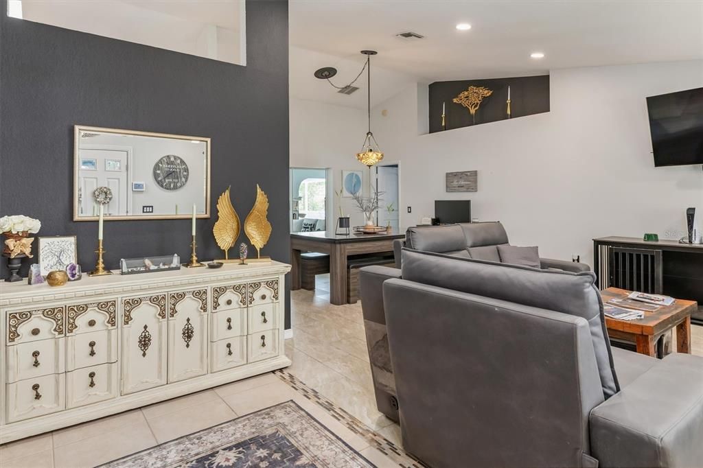 For Sale: $415,000 (3 beds, 2 baths, 1972 Square Feet)