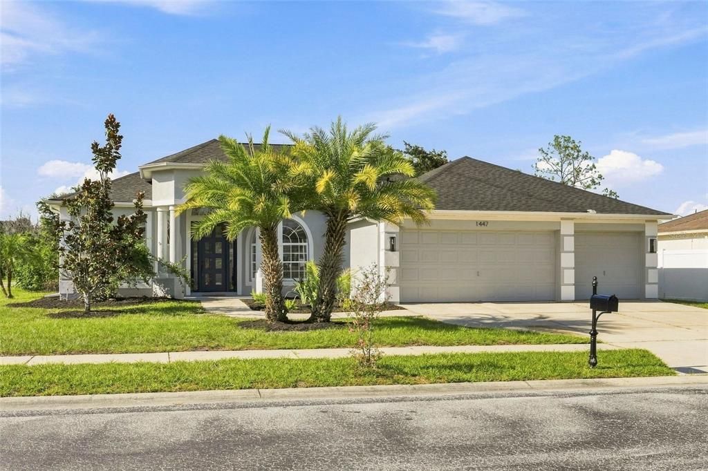 Active With Contract: $529,999 (4 beds, 3 baths, 1947 Square Feet)