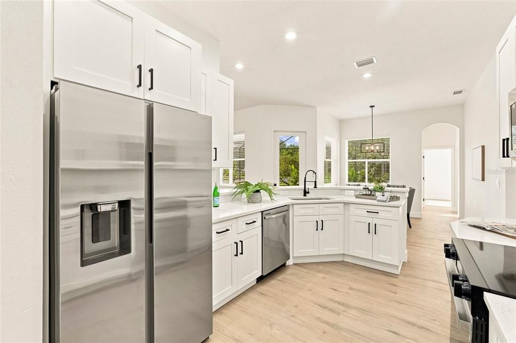 Active With Contract: $529,999 (4 beds, 3 baths, 1947 Square Feet)