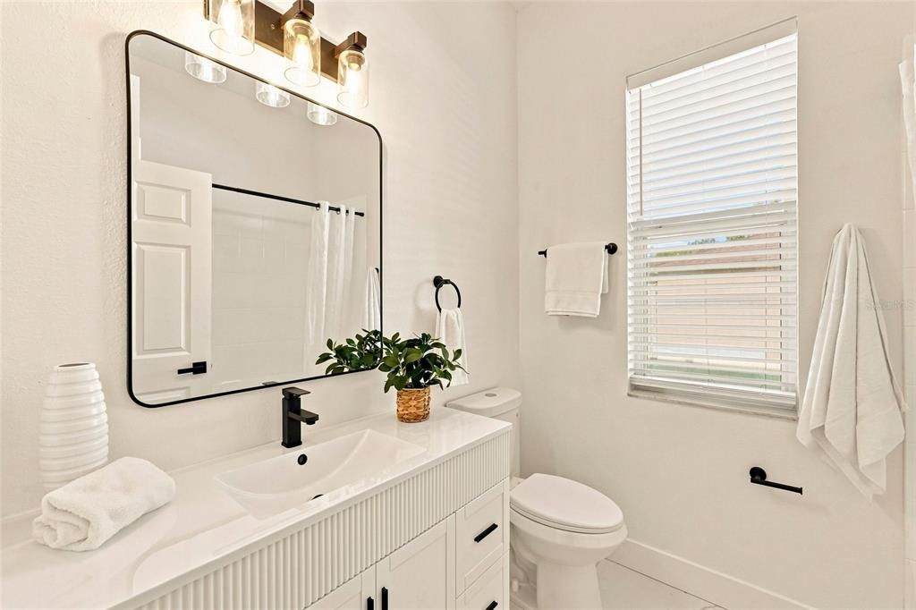 Active With Contract: $529,999 (4 beds, 3 baths, 1947 Square Feet)