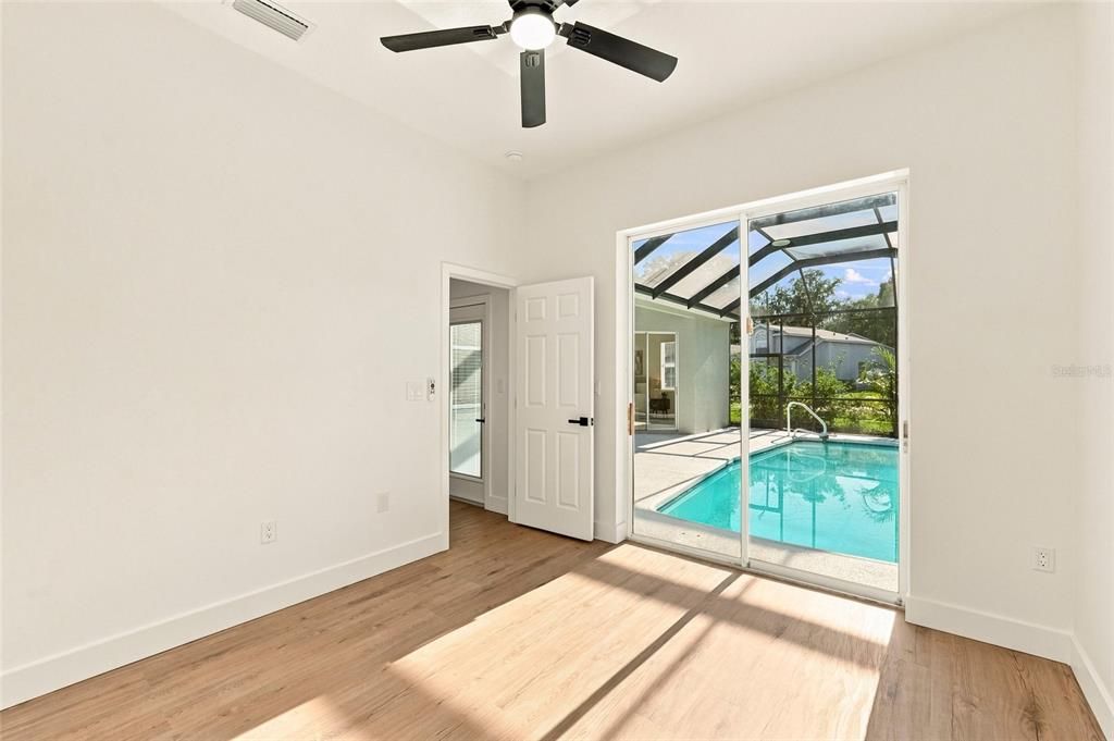 Active With Contract: $529,999 (4 beds, 3 baths, 1947 Square Feet)