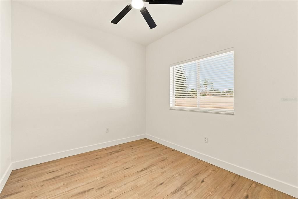 Active With Contract: $529,999 (4 beds, 3 baths, 1947 Square Feet)