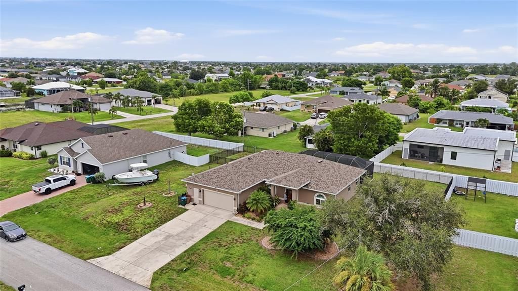 For Sale: $469,999 (3 beds, 2 baths, 1921 Square Feet)