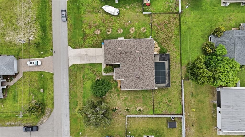 For Sale: $469,999 (3 beds, 2 baths, 1921 Square Feet)