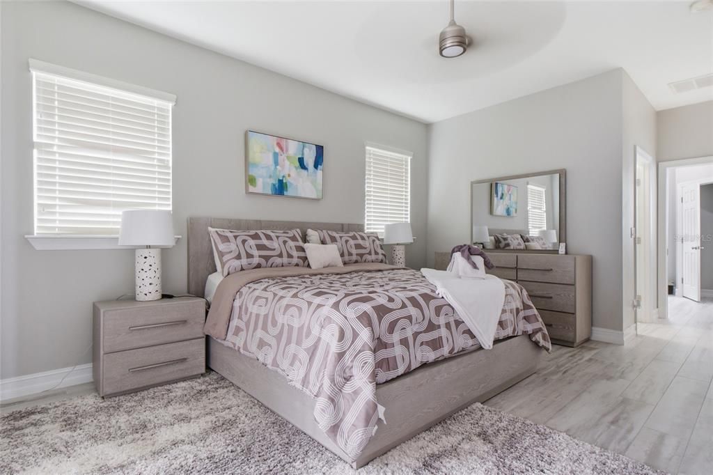 For Sale: $469,999 (3 beds, 2 baths, 1921 Square Feet)