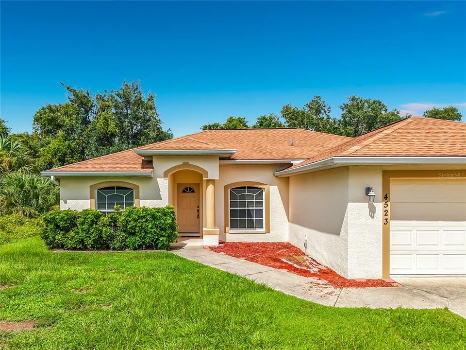 For Sale: $265,000 (3 beds, 2 baths, 1442 Square Feet)
