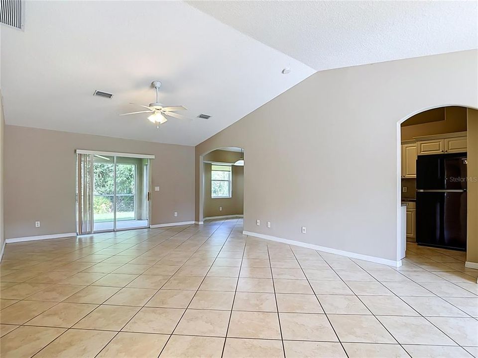 For Sale: $265,000 (3 beds, 2 baths, 1442 Square Feet)