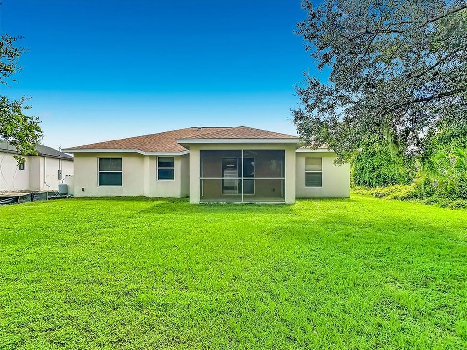 For Sale: $265,000 (3 beds, 2 baths, 1442 Square Feet)
