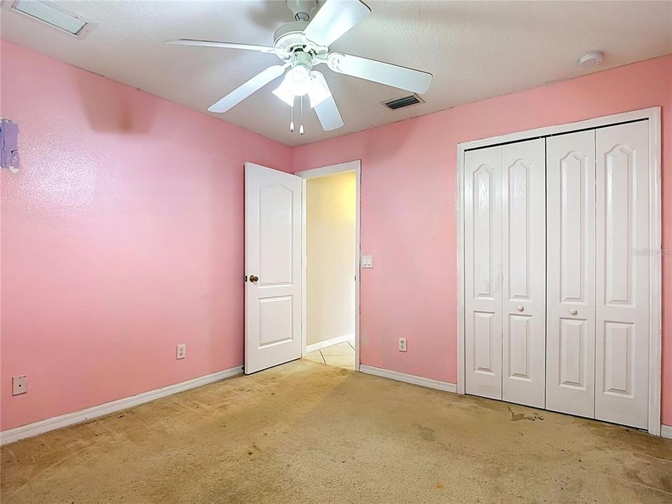 For Sale: $265,000 (3 beds, 2 baths, 1442 Square Feet)