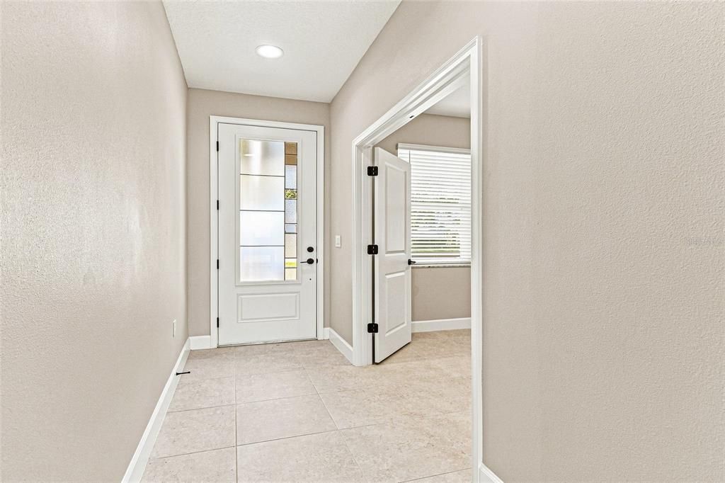 For Sale: $388,500 (3 beds, 2 baths, 1964 Square Feet)