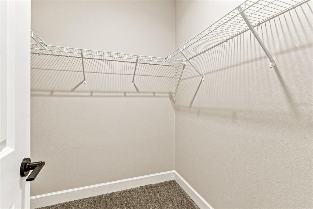 For Sale: $388,500 (3 beds, 2 baths, 1964 Square Feet)