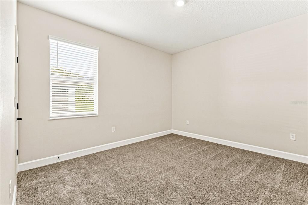 For Sale: $388,500 (3 beds, 2 baths, 1964 Square Feet)