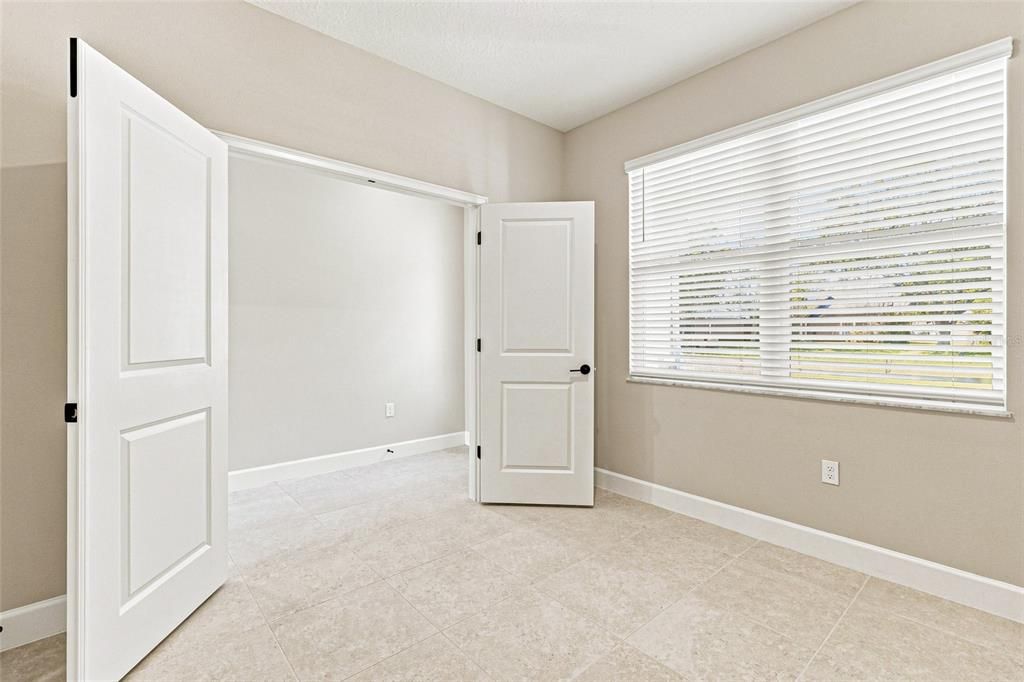 For Sale: $388,500 (3 beds, 2 baths, 1964 Square Feet)
