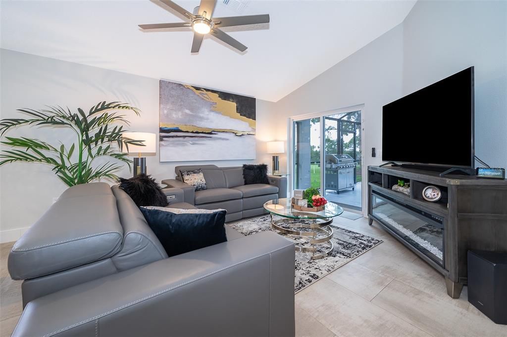 For Sale: $525,000 (4 beds, 3 baths, 1567 Square Feet)