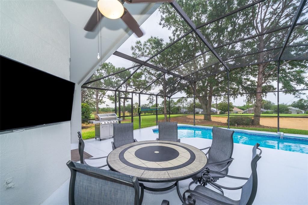For Sale: $525,000 (4 beds, 3 baths, 1567 Square Feet)