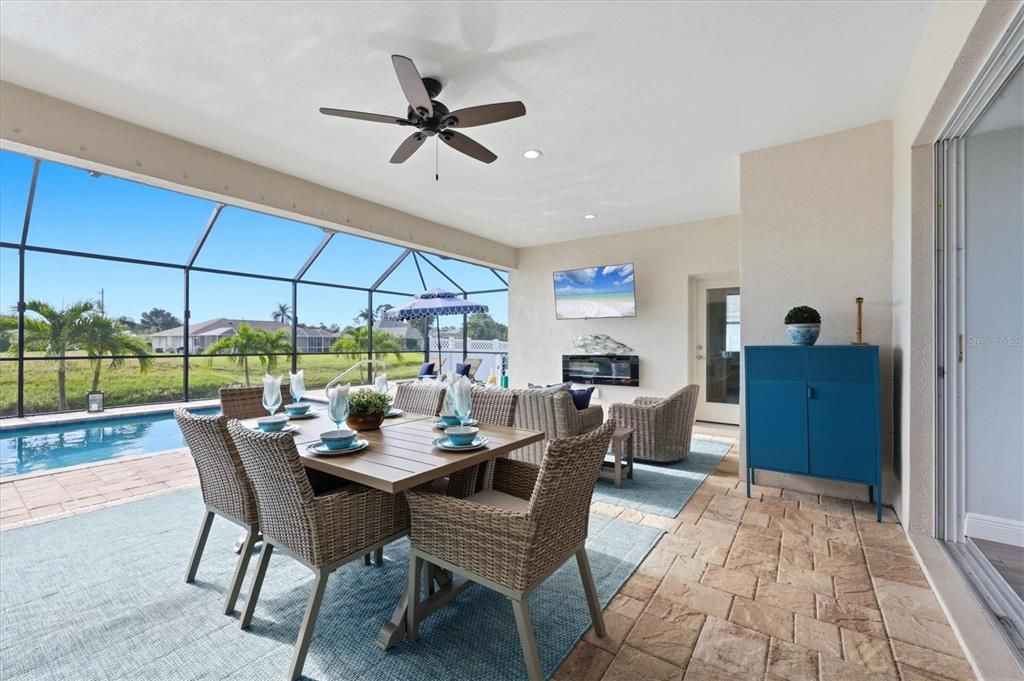 For Sale: $549,900 (3 beds, 2 baths, 1776 Square Feet)