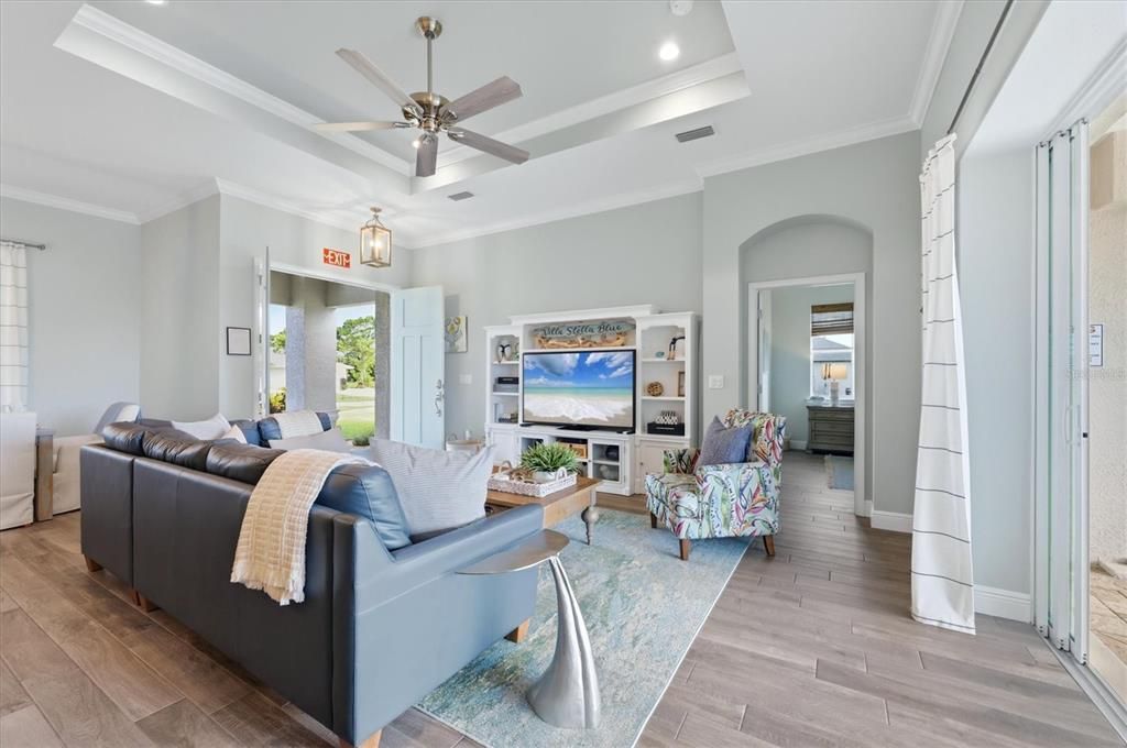 For Sale: $549,900 (3 beds, 2 baths, 1776 Square Feet)