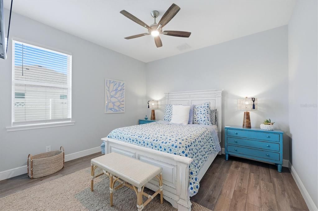 For Sale: $549,900 (3 beds, 2 baths, 1776 Square Feet)