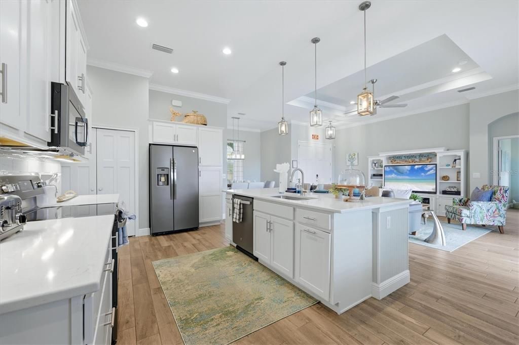 For Sale: $549,900 (3 beds, 2 baths, 1776 Square Feet)