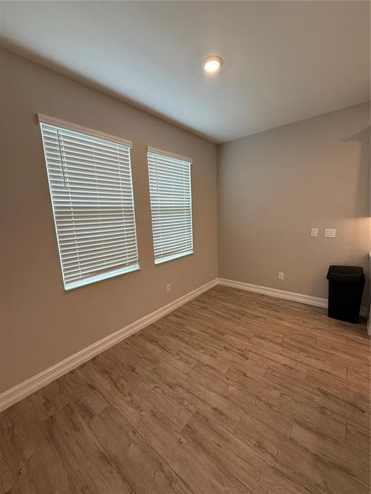 For Rent: $2,850 (3 beds, 2 baths, 2047 Square Feet)