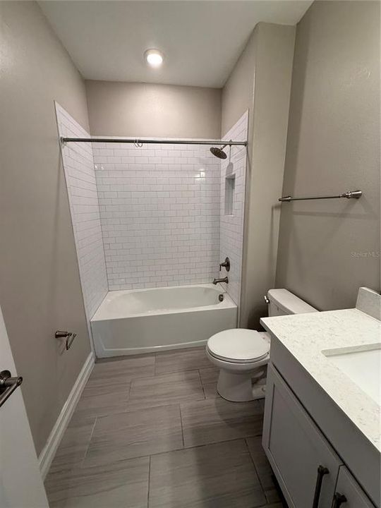 For Rent: $2,850 (3 beds, 2 baths, 2047 Square Feet)