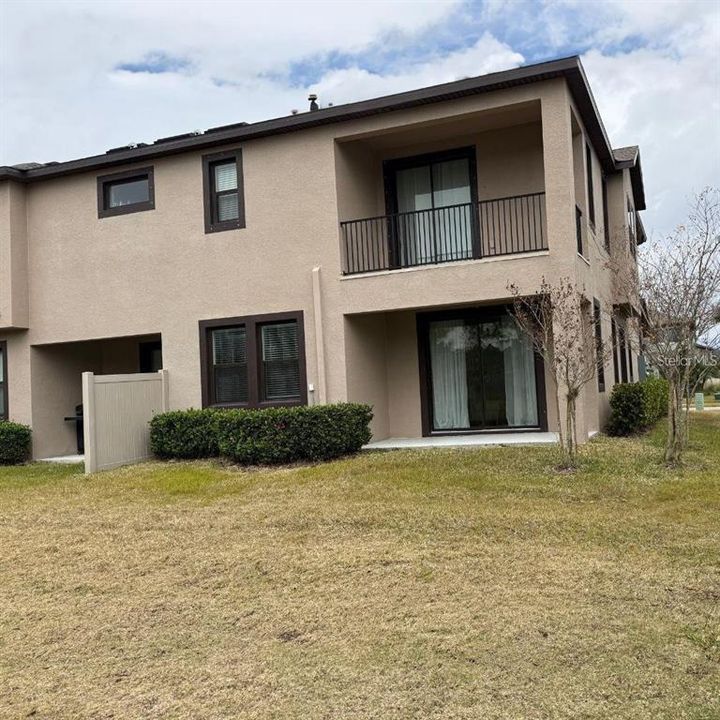 For Rent: $2,850 (3 beds, 2 baths, 2047 Square Feet)
