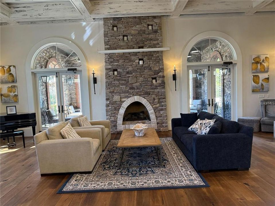 For Rent: $2,850 (3 beds, 2 baths, 2047 Square Feet)